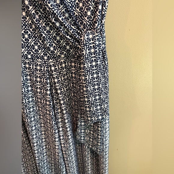 Dana Buchman Navy Blue and White Geometric Jumpsuit Romper - Picture 14 of 17